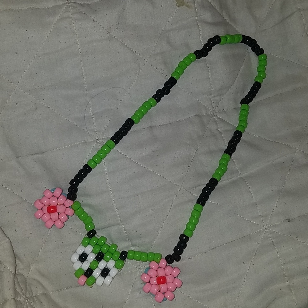 Invader zim necklace and bracelet